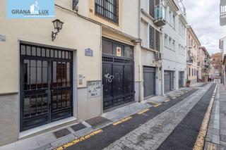 Aparcament cotxe  Calle huerto de san cecilio. Realejo zona