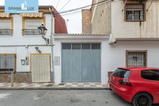 Aparcament cotxe  Calle san jose. Gran cochera en casco histórico de churriana