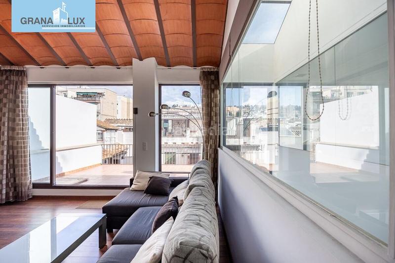 Foto 46bd487c-e85e-4c17-bd21-3d12d431a4d3. Ático  dúplex premium en el corazón lujo, espacio y vistas de ensueño. en Granada