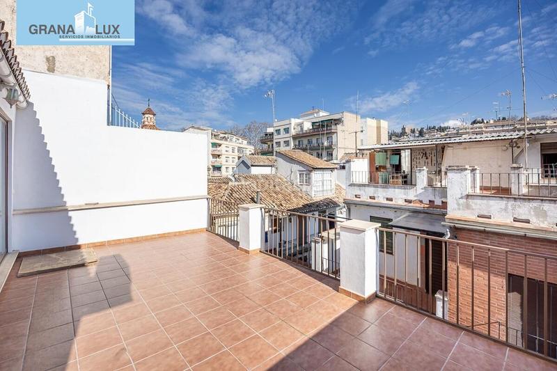 Foto 5c020c32-bb9a-4902-ac82-b81eae183cdd. Ático  dúplex premium en el corazón lujo, espacio y vistas de ensueño. en Granada