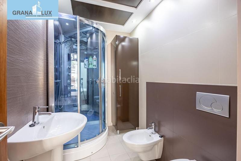 Foto d91db806-55c0-4f9d-a43a-22843eaa6341. Ático  dúplex premium en el corazón lujo, espacio y vistas de ensueño. en Granada