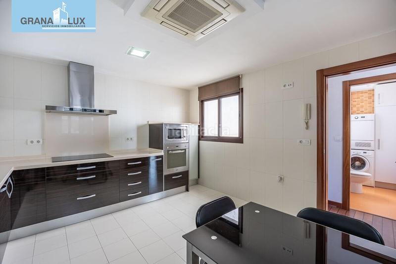 Foto e29ff4a2-4639-4fe6-8d13-dc55103b9279. Ático  dúplex premium en el corazón lujo, espacio y vistas de ensueño. en Granada