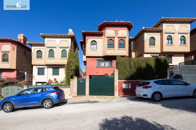Foto 0a95da4e-673b-475e-b101-365fc0056947. Chalet  independiente de 4 dormitorios en nuevo . seminuevo en Jun