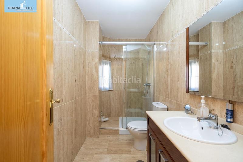 Foto 85417417-5e58-425e-b990-05f0ce2ab6e1. Chalet  independiente de 4 dormitorios en nuevo . seminuevo en Jun