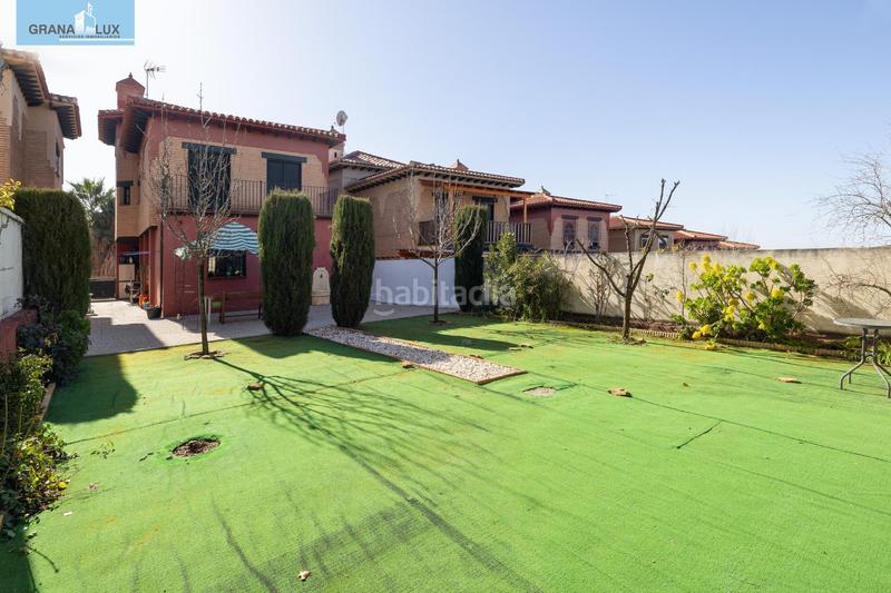 Foto d5a909df-be60-46b1-a2fd-d2bc4e0c6e3c. Chalet  independiente de 4 dormitorios en nuevo . seminuevo en Jun
