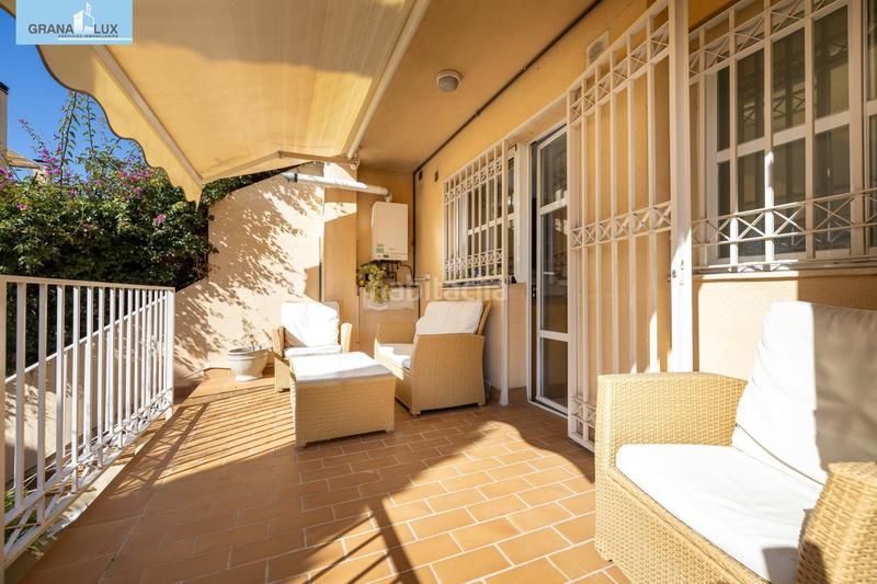 Foto 76208d36-3322-4866-b2c8-1f5f4688d469. Casa adosada espectacular casa ubicada en el exclusivo barrio de albayda, diseñada con una distribución funcional en Granada