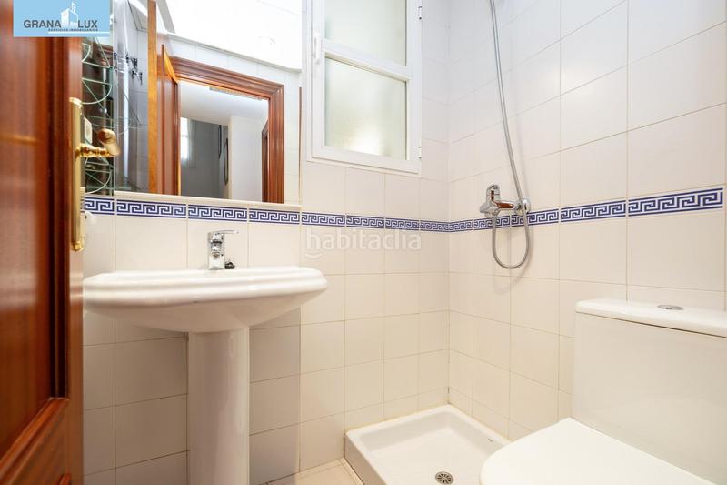 Foto 9ebb7b33-55a3-43c8-89e9-78608f0ff12f. Casa adosada espectacular casa ubicada en el exclusivo barrio de albayda, diseñada con una distribución funcional en Granada