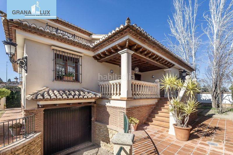 Foto f80e3340-f243-4fc9-8d1f-bf02d55616fd. Xalet amb aparcament piscina a Ogíjares
