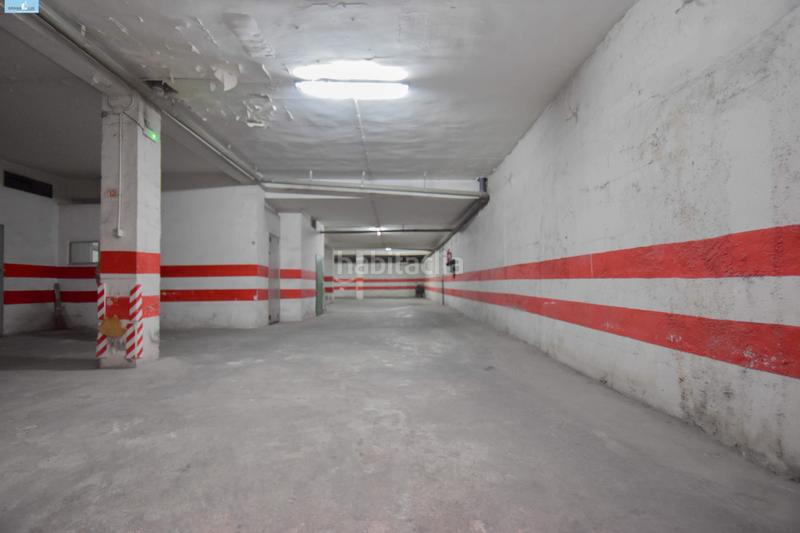 Foto 66526c74-cc03-46c0-b76d-f8e385b69674. Parking coche aparcamiento centrico en Fígares Granada