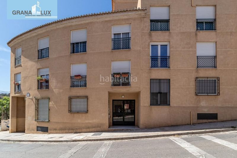 Foto 83aa71a1-4455-472c-96bb-47e530b1de12. Pis amb calefacció aparcament a Bola de Oro Granada