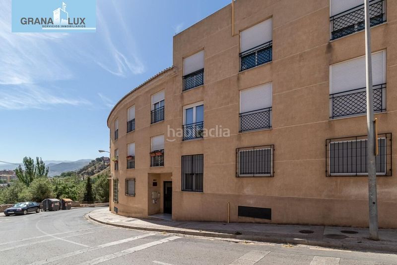 Foto c8cd6163-57b0-4bd4-8319-60e84630a3f9. Pis amb calefacció aparcament a Bola de Oro Granada