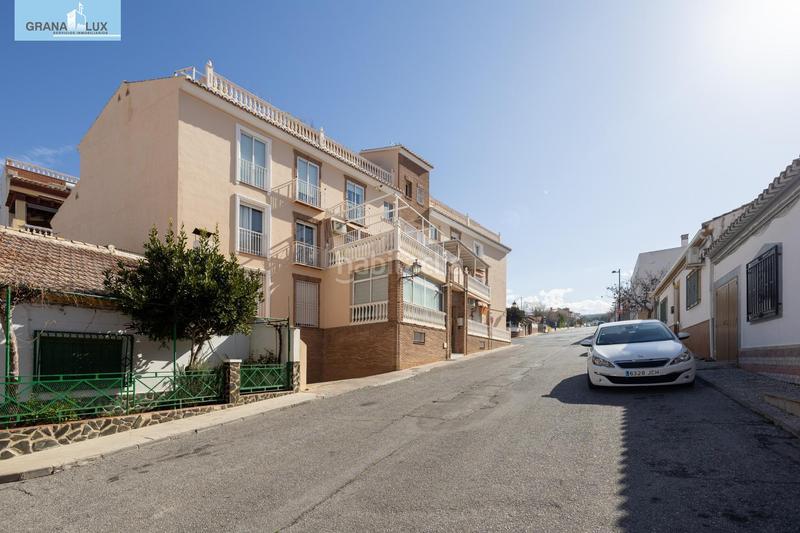 Foto b79e2f2c-ca57-43a9-8b1d-ec67bdfd5a94. Ático espectacular ático en la zubia, con amplia terraza y vistas panorámicas 360 en Zubia (La)