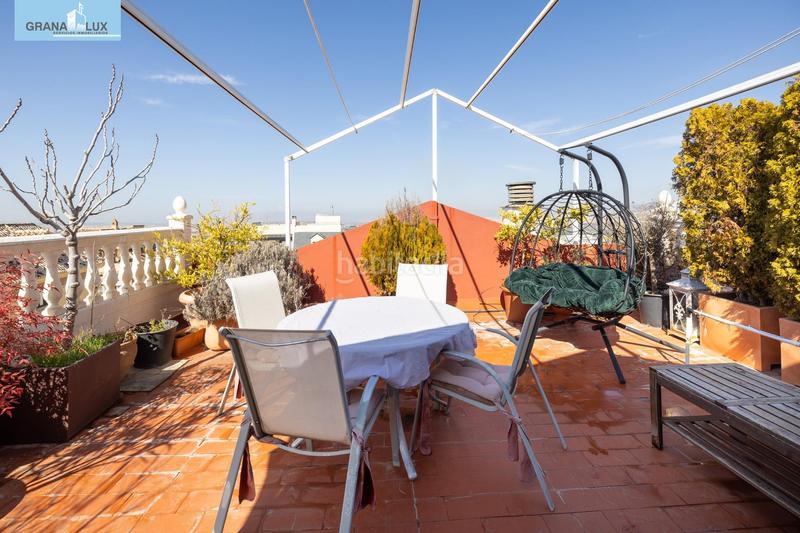Foto ff334ee9-e222-4182-b590-e52265fc0ede. Ático espectacular ático en la zubia, con amplia terraza y vistas panorámicas 360 en Zubia (La)