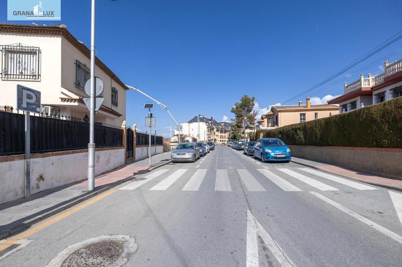 Foto f2621a71-7c98-4451-af27-42d38ea4a8d3. Terrain résidentiel dans Barrio de la Vega Monachil