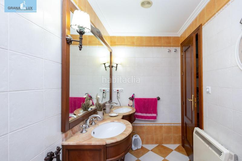Foto 0f6ac719-8140-4dc7-a743-85148235528b. Chalet espectacular chalet independiente en el laurel de la reina. la zubia. en Zubia (La)