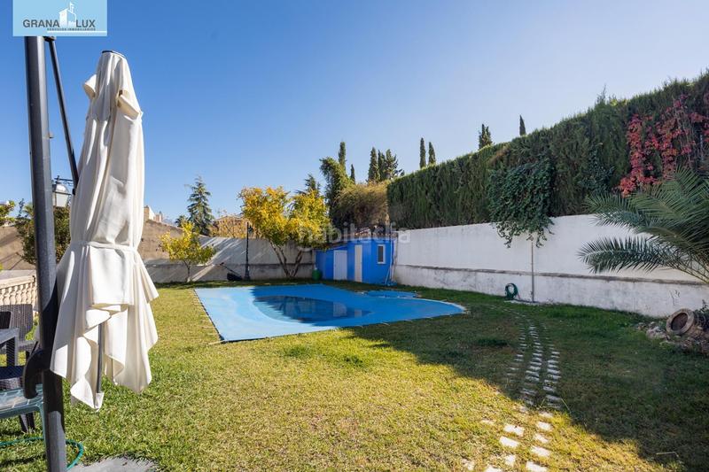 Foto 2924b357-f818-497e-81fa-e5cf6217ca96. Chalet espectacular chalet independiente en el laurel de la reina. la zubia. en Zubia (La)