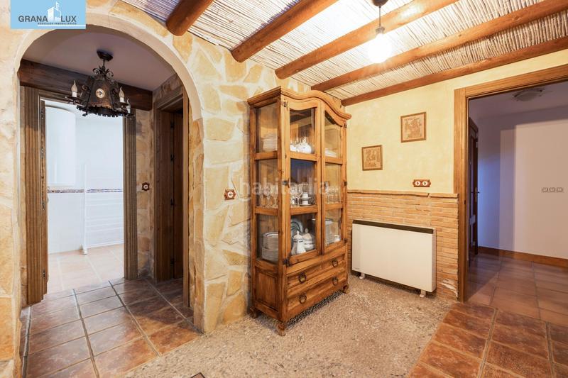 Foto 2b8f75f6-28e0-42e1-becb-25231ad54eeb. Chalet espectacular chalet independiente en el laurel de la reina. la zubia. en Zubia (La)