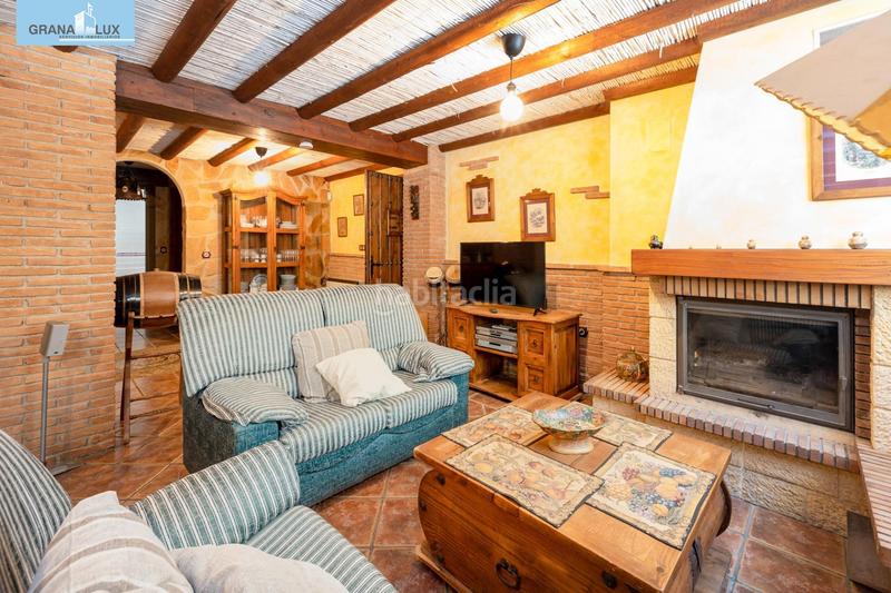 Foto 6829b62d-c692-4835-8969-1305a83aec87. Chalet espectacular chalet independiente en el laurel de la reina. la zubia. en Zubia (La)