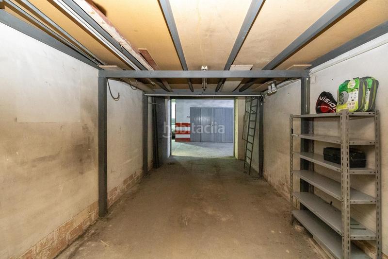 Foto 42e05313-75ab-4701-87b8-2436d2d71f61. Parking voiture dans Pajaritos Granada