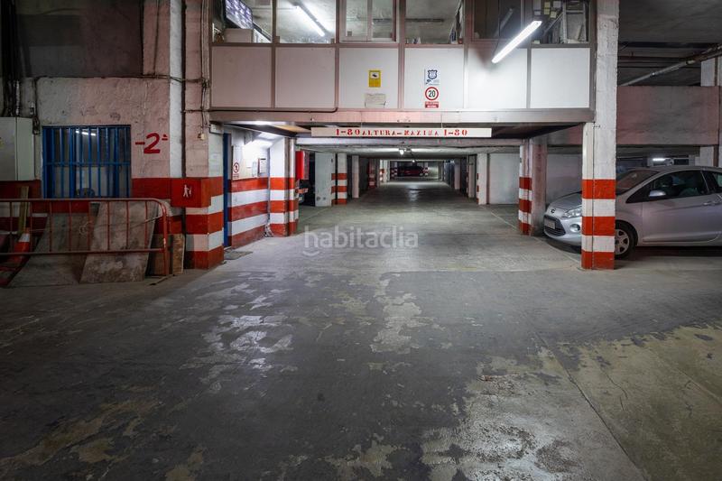 Foto 5fd0e815-fc75-48dc-ad1c-992df213d0df. Parking voiture dans Pajaritos Granada