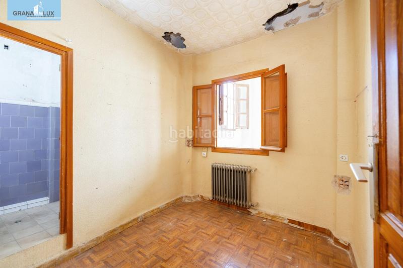 Foto 064db68c-32d6-416f-b7ce-32d519c558d5. Casa adosada casa con encanto a reformar en plena cuesta del chapiz. patio, varias terrazas y mucho más en Granada