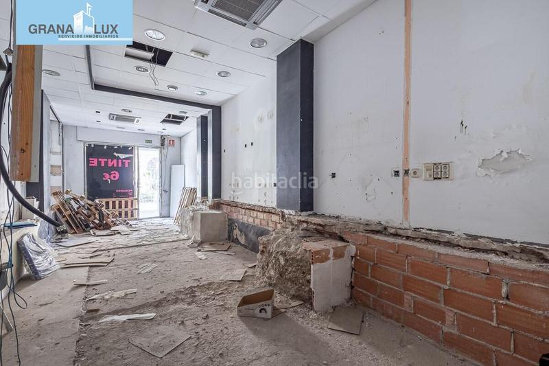 Foto 13fe53ab-8a1b-4424-ae68-d33655f30bfa. Local comercial local en carrera de la virgen en San Matías - Realejo Granada