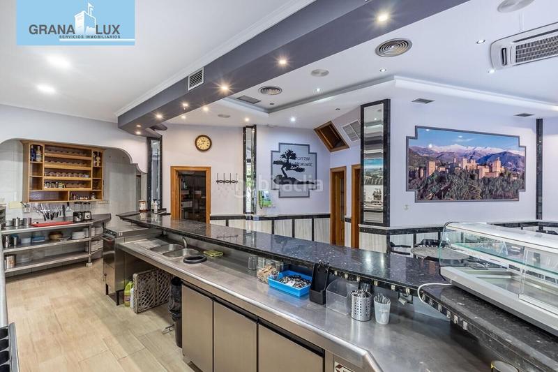 Foto 167b5734-e79e-41a7-83a8-f75d61787aa6. Locale commerciale in calle rector lopez argueta 23 in Granada