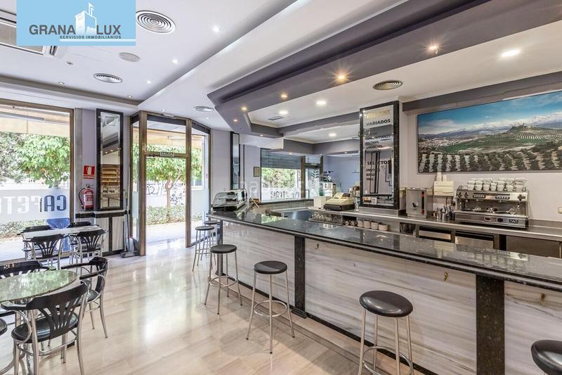 Foto 70edc589-0eb1-4a38-996f-5dc874bb5918. Locale commerciale in calle rector lopez argueta 23 in Granada