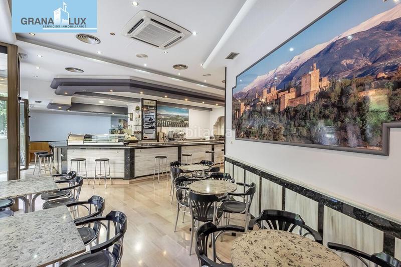 Foto 7b7164c5-fe8c-402f-a4e0-1d8136a946c0. Locale commerciale in calle rector lopez argueta 23 in Granada