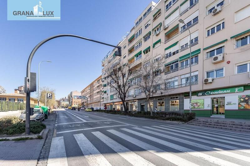 Foto ee62d720-c0d0-4d34-8d5e-fe6510b3e2e8. Locale commerciale in calle rector lopez argueta 23 in Granada