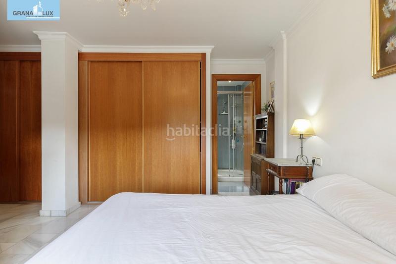 Foto 41a57e8f-6fbd-4331-b2b5-9ddd255ff1f0. Casa  en venta en urbanización privada junto al hospital vithas! en Granada