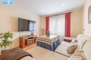 Casa adossada  Calle málaga. Espaciosa casa en venta en el padul