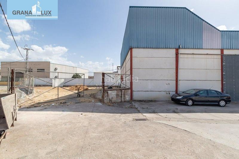 Foto 99df6e9a-e680-4e21-869e-e6705770ba31. Terreno residencial en calle madroño 4 suelo industrial en Atarfe