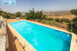 Country house  Aynadamar. Magnifica finca de 15 ha. con casa cortijo los carmencillos en a