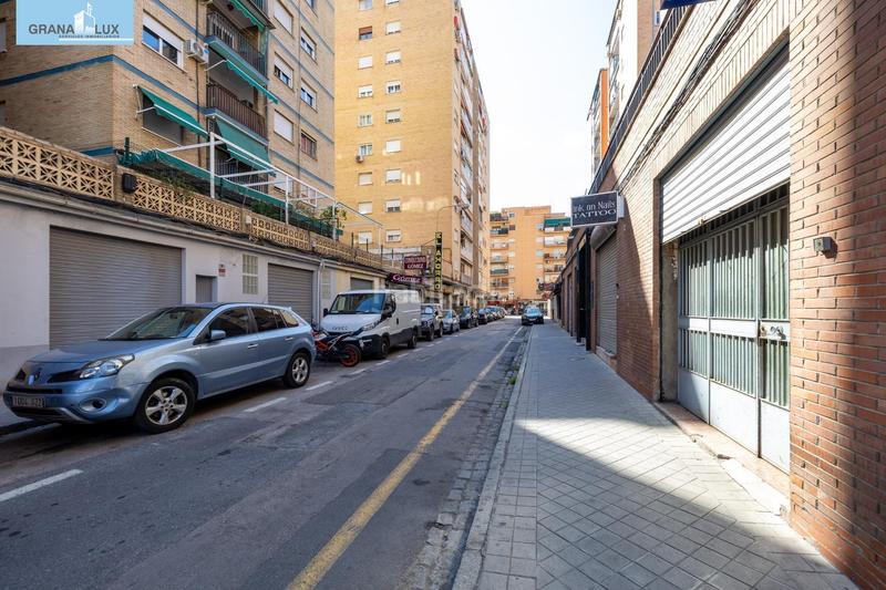 Foto 40a136e8-fc6c-429e-9495-7dc1f1e0d06e. Local comercial en Barrio de Zaidín Granada