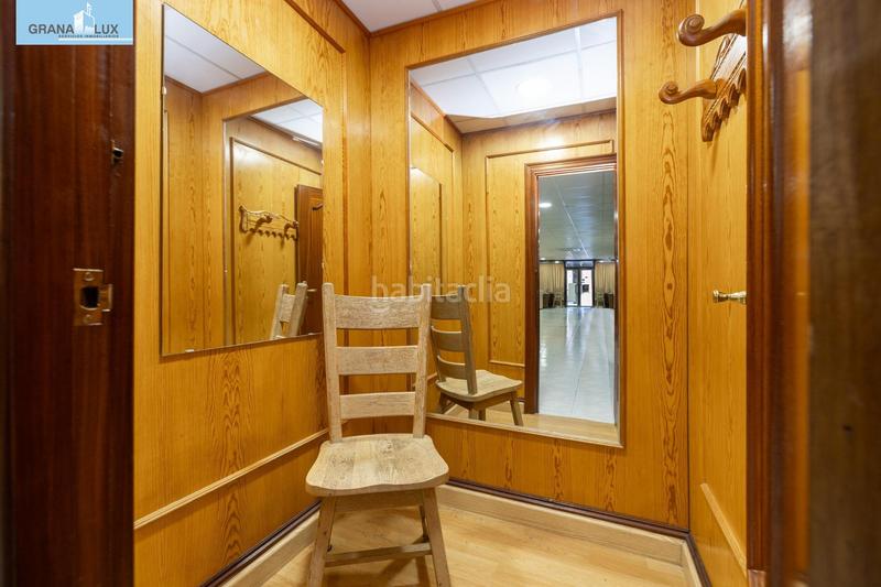 Foto a2237629-d0c2-4ed1-9e3c-d4994c174859. Local comercial en Barrio de Zaidín Granada