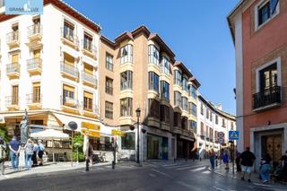 Estudio  Calle pavaneras. Estudio atico en pleno centro de granada.