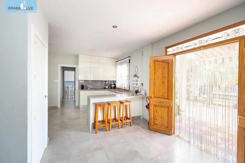 Foto c967f263-91a5-43b6-a0e2-3bd1dd599f5c. Casa espectacular casa independiente con piscina en Atarfe