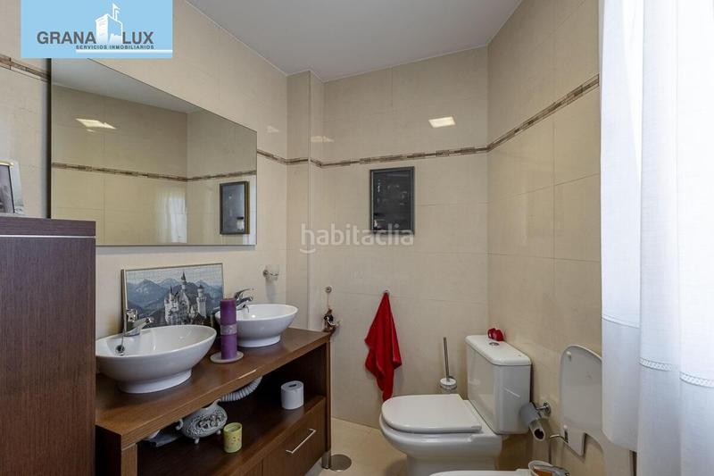 Foto 5c8a3735-8012-407a-9954-050c07c787df. Maison jumelée avec chauffage parking piscine dans Crta. De la Sierra Granada