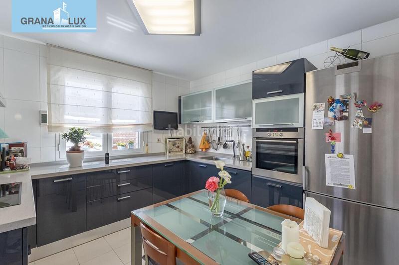 Foto 676bb964-d410-44d3-ba09-4127d1848830. Maison jumelée avec chauffage parking piscine dans Crta. De la Sierra Granada