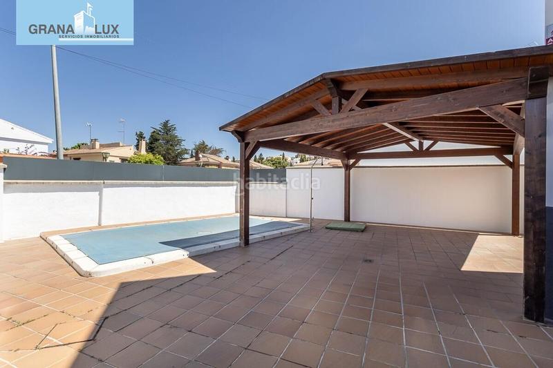 Foto 71cca9c0-4ac2-4220-bfc9-6dec05d433e8. Maison jumelée avec chauffage parking piscine dans Crta. De la Sierra Granada