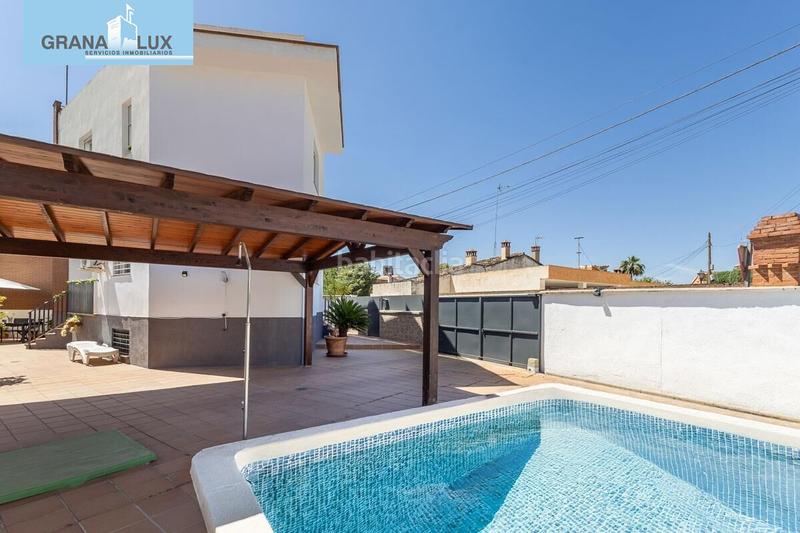 Foto d3243508-fc7f-42fd-91cc-5fb04c26e511. Maison jumelée avec chauffage parking piscine dans Crta. De la Sierra Granada