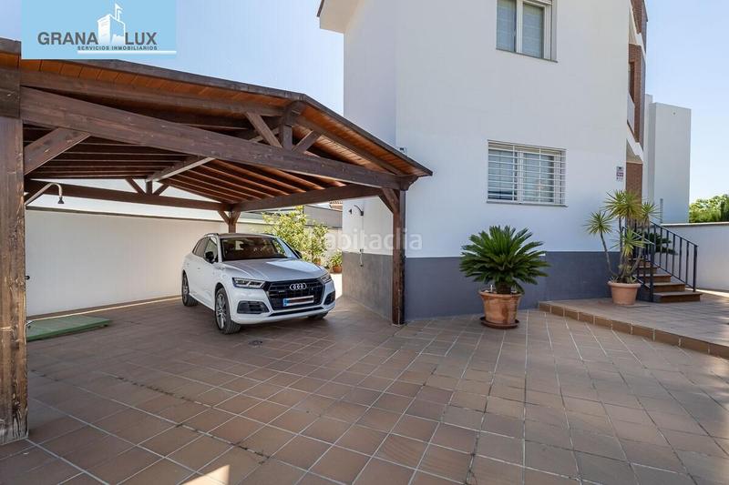 Foto ddfba34d-bfb8-41c6-b12e-8d0a4b4c2af6. Maison jumelée avec chauffage parking piscine dans Crta. De la Sierra Granada