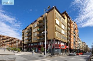 Piso  Plaza de albert einstein. Venta de piso en plaza einstein  granada