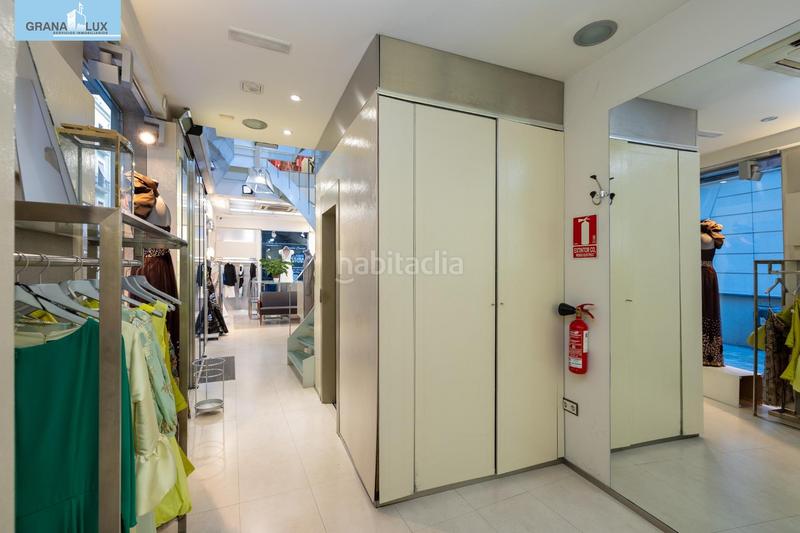 Foto 820f285c-7b34-4d15-aab8-feec48aa43bb. Local comercial a Centro - Sagrario Granada