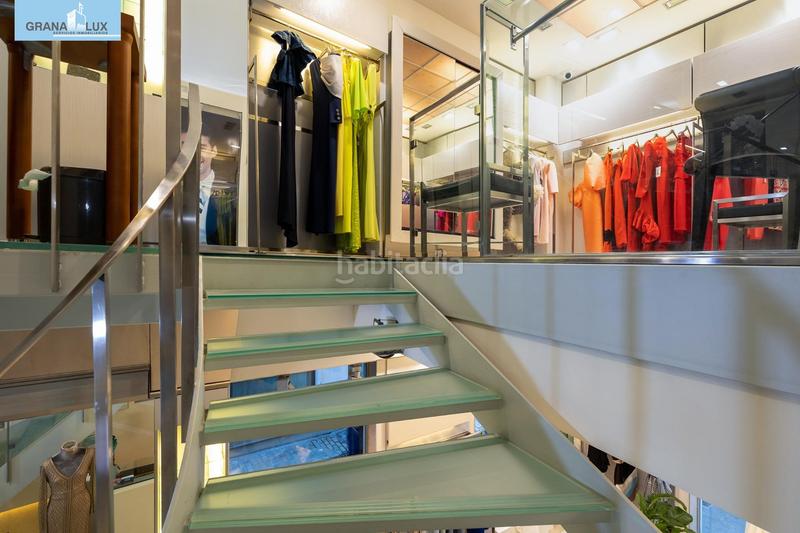 Foto d7372a68-e9c0-4f4e-bc3c-fb25625d44a7. Local comercial a Centro - Sagrario Granada