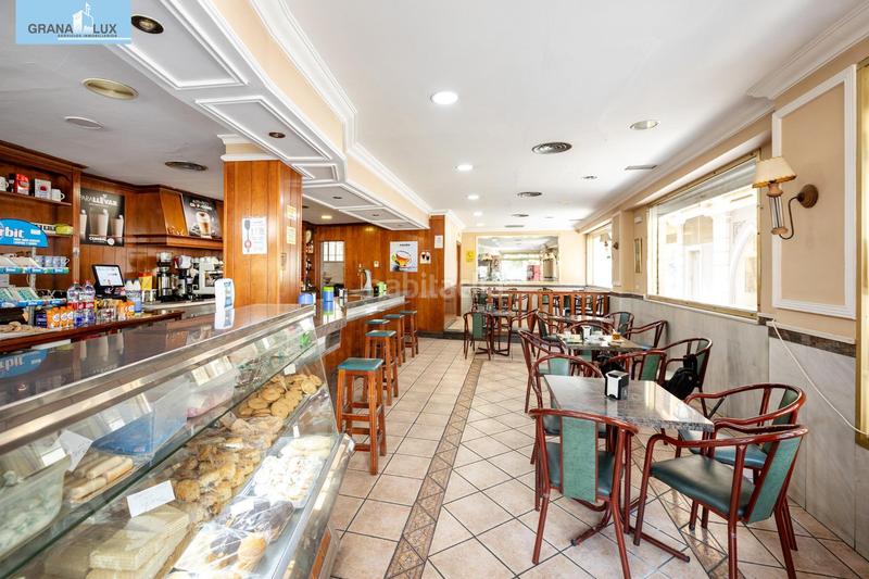 Foto bbf34bec-303c-4bf0-9abb-6494e5e18542. Locale commerciale in Centro - Sagrario Granada