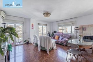 Piso  Calle jarreria. Piso 4 dormitorios en el corazón del realejo