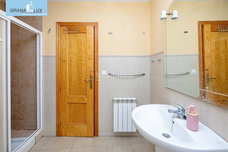 Foto 8286b94a-c9a0-41f2-9016-770e38d4054f. Piso fantástico piso en pleno centro , ideal para vivir o invertir. en Granada