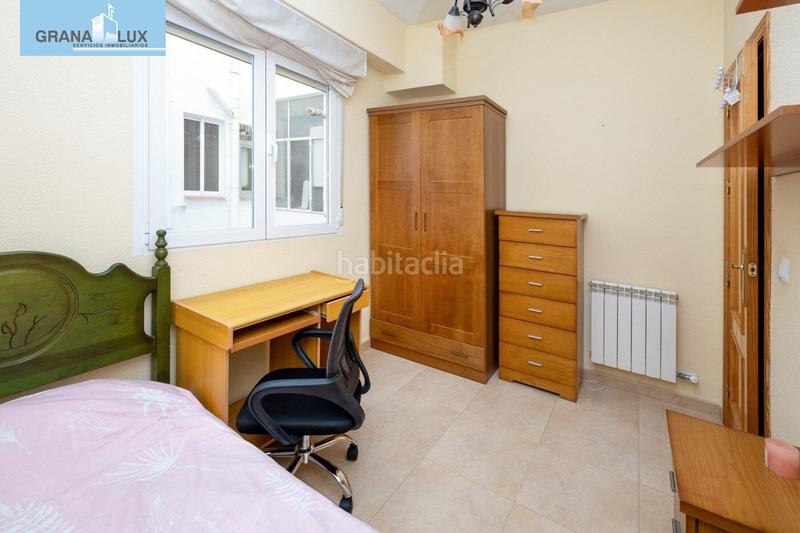 Foto a743a0fd-24db-4211-bdc9-43c479606189. Piso fantástico piso en pleno centro , ideal para vivir o invertir. en Granada